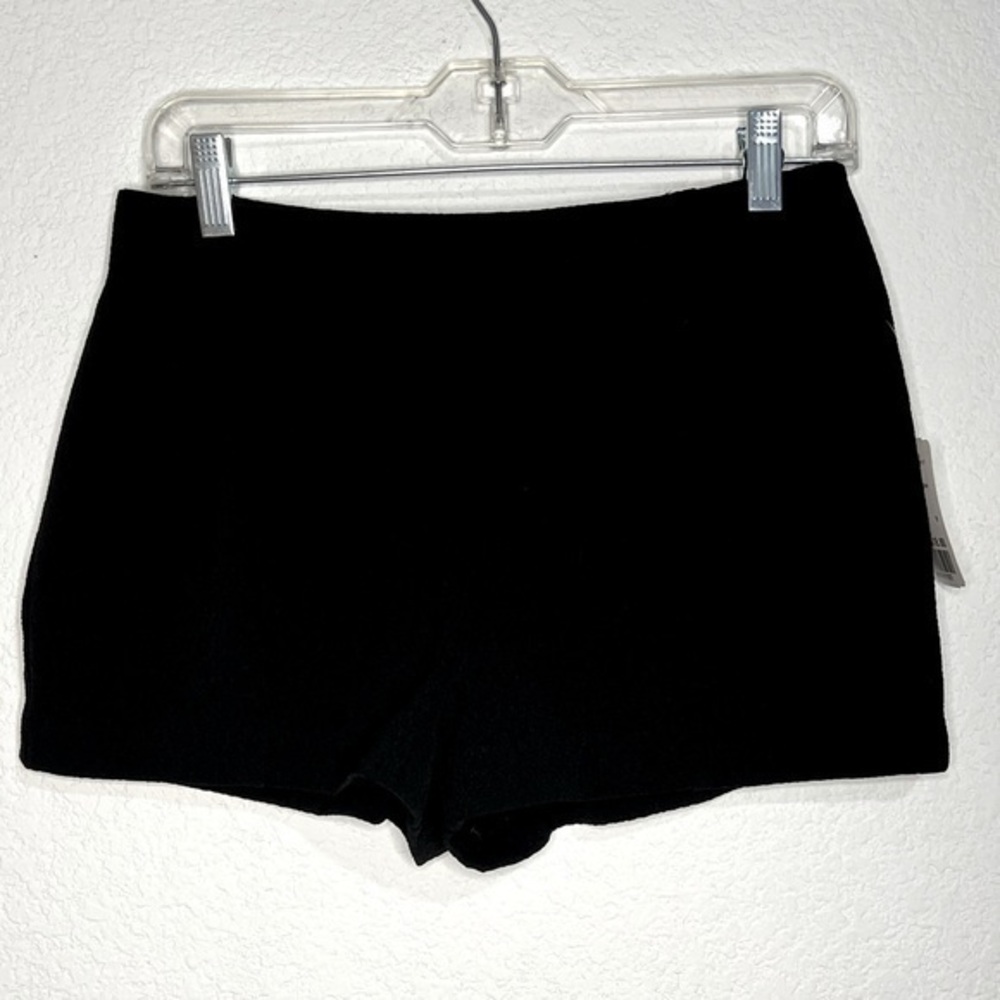 Forever 21 Black Textured Fitted Dress Shorts New Small